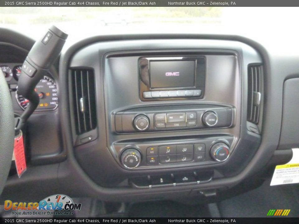 Controls of 2015 GMC Sierra 2500HD Regular Cab 4x4 Chassis Photo #15