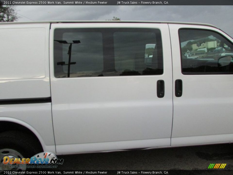 2011 Chevrolet Express 2500 Work Van Summit White / Medium Pewter Photo #12