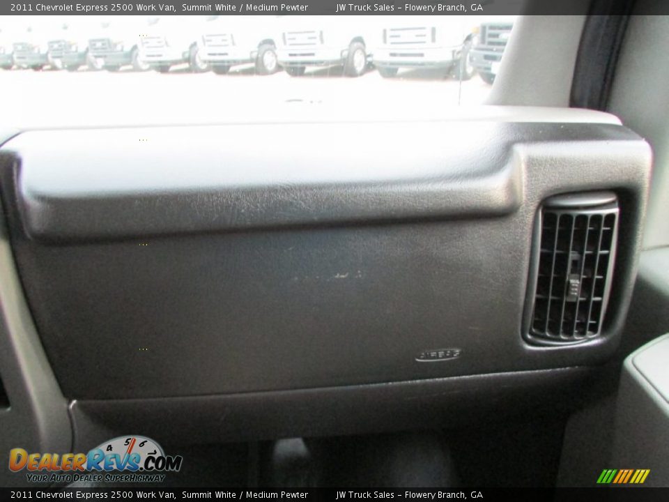 2011 Chevrolet Express 2500 Work Van Summit White / Medium Pewter Photo #23