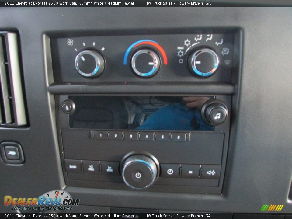 2011 Chevrolet Express 2500 Work Van Summit White / Medium Pewter Photo #25