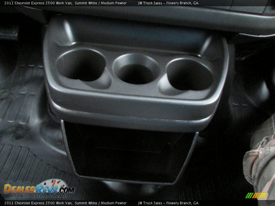 2011 Chevrolet Express 2500 Work Van Summit White / Medium Pewter Photo #26