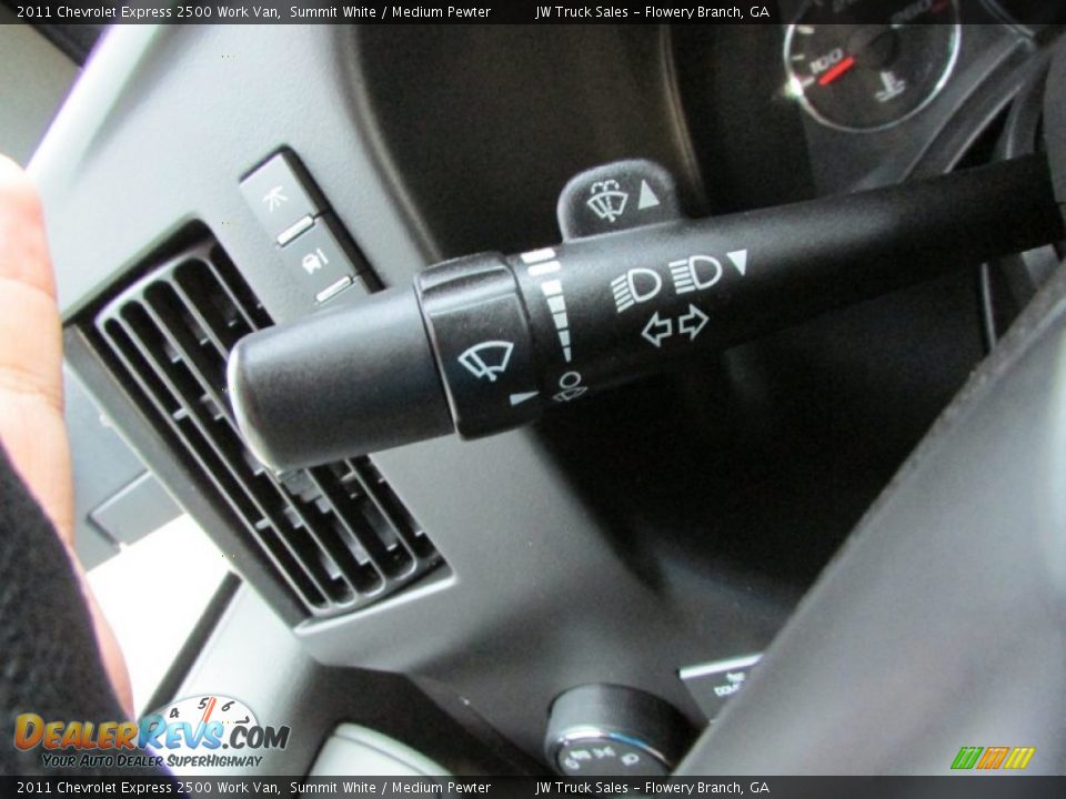 2011 Chevrolet Express 2500 Work Van Summit White / Medium Pewter Photo #30