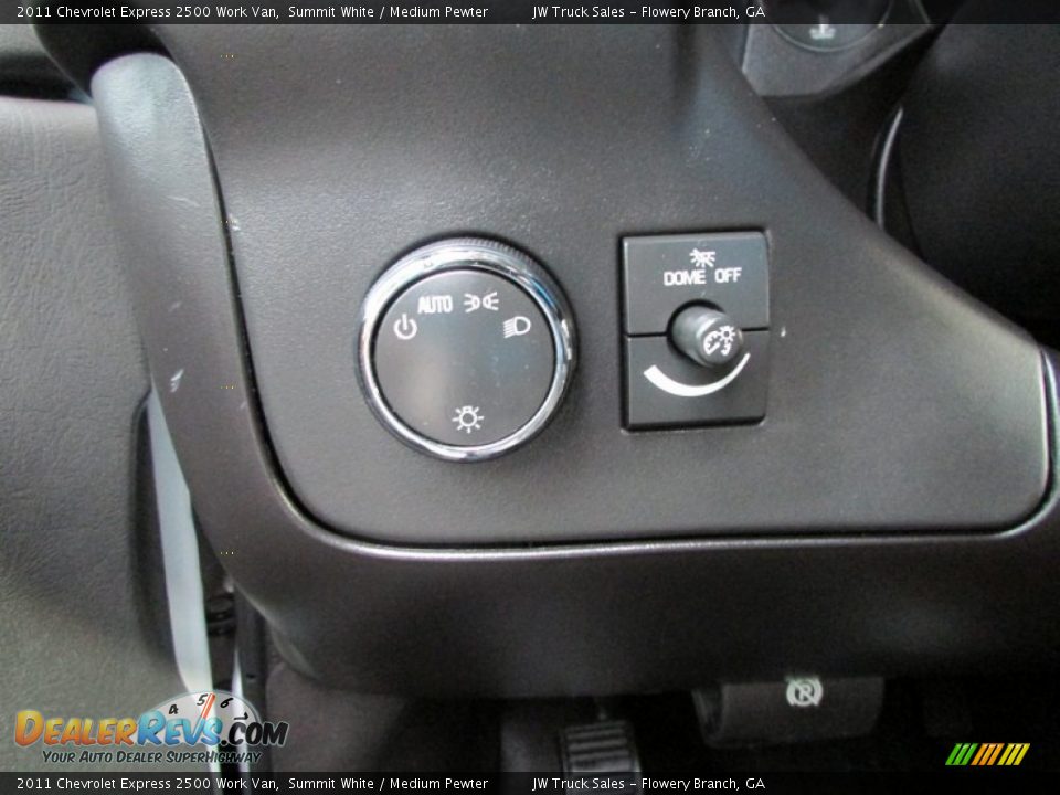 2011 Chevrolet Express 2500 Work Van Summit White / Medium Pewter Photo #31