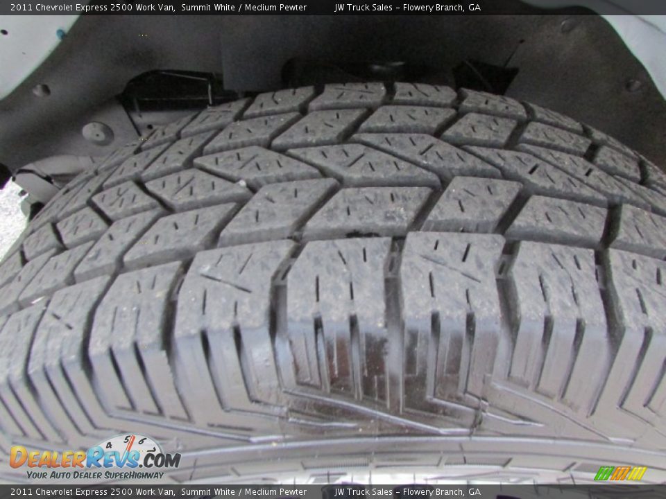 2011 Chevrolet Express 2500 Work Van Summit White / Medium Pewter Photo #36