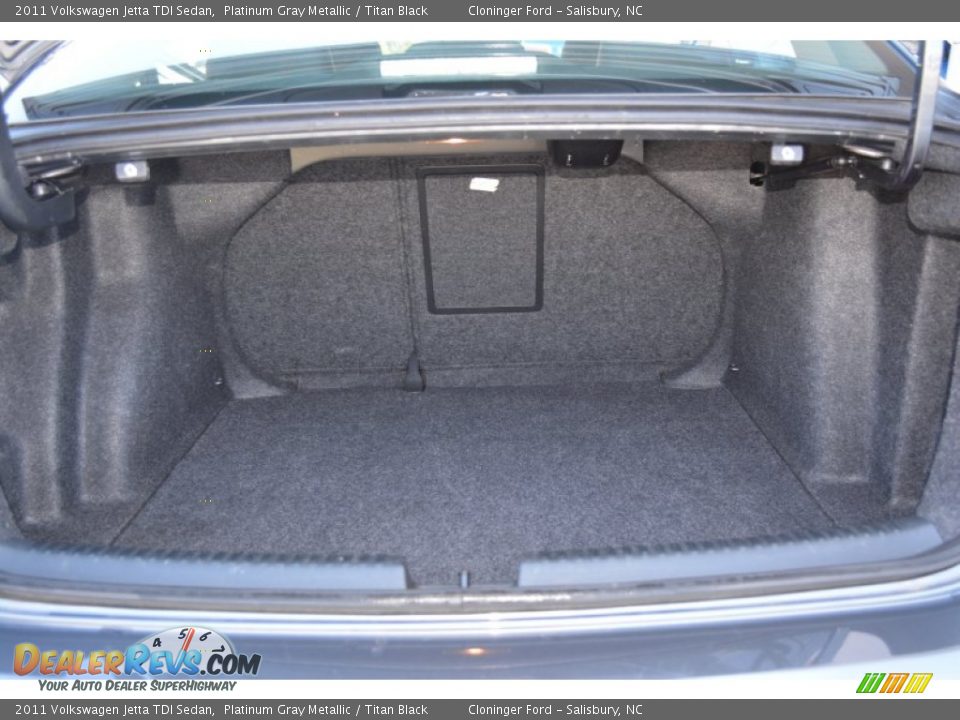 2011 Volkswagen Jetta TDI Sedan Platinum Gray Metallic / Titan Black Photo #12