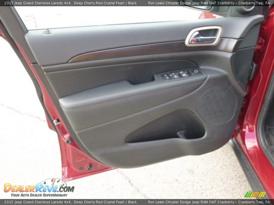 2015 Jeep Grand Cherokee Laredo 4x4 Deep Cherry Red Crystal Pearl / Black Photo #11
