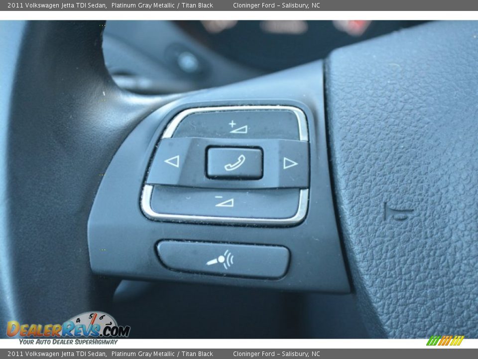 2011 Volkswagen Jetta TDI Sedan Platinum Gray Metallic / Titan Black Photo #26