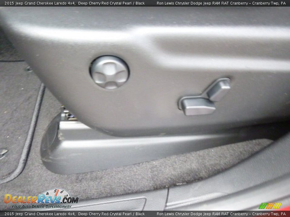 2015 Jeep Grand Cherokee Laredo 4x4 Deep Cherry Red Crystal Pearl / Black Photo #15