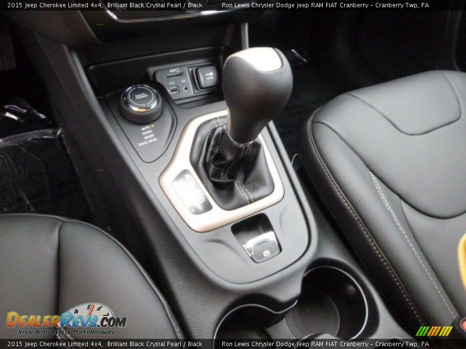 2015 Jeep Cherokee Limited 4x4 Shifter Photo #16