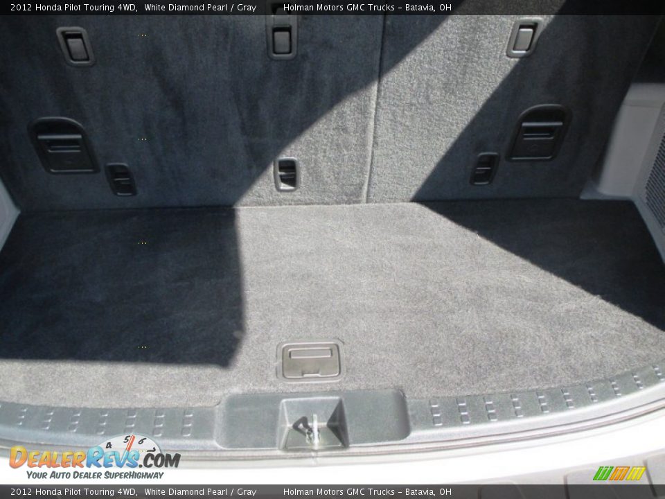 2012 Honda Pilot Touring 4WD White Diamond Pearl / Gray Photo #32