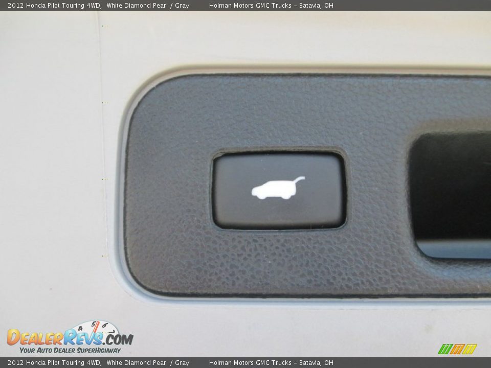 2012 Honda Pilot Touring 4WD White Diamond Pearl / Gray Photo #33