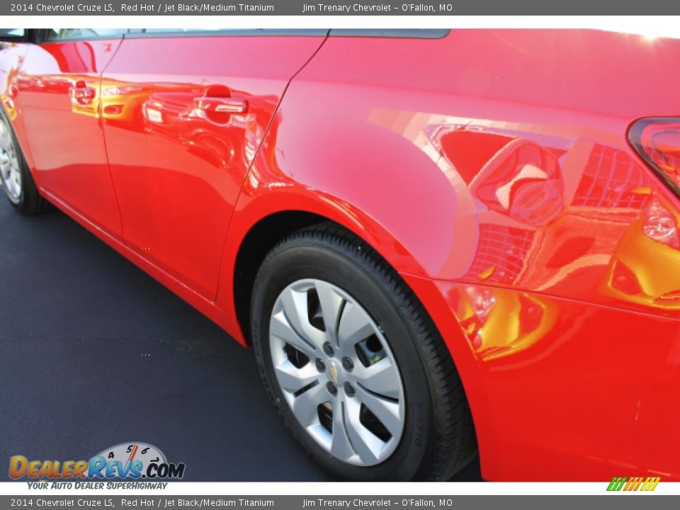 2014 Chevrolet Cruze LS Red Hot / Jet Black/Medium Titanium Photo #4