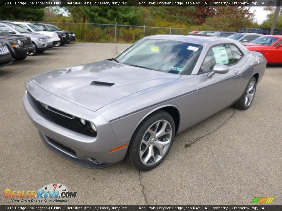 Front 3/4 View of 2015 Dodge Challenger SXT Plus Photo #2