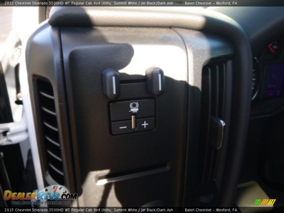 2015 Chevrolet Silverado 3500HD WT Regular Cab 4x4 Utility Summit White / Jet Black/Dark Ash Photo #17
