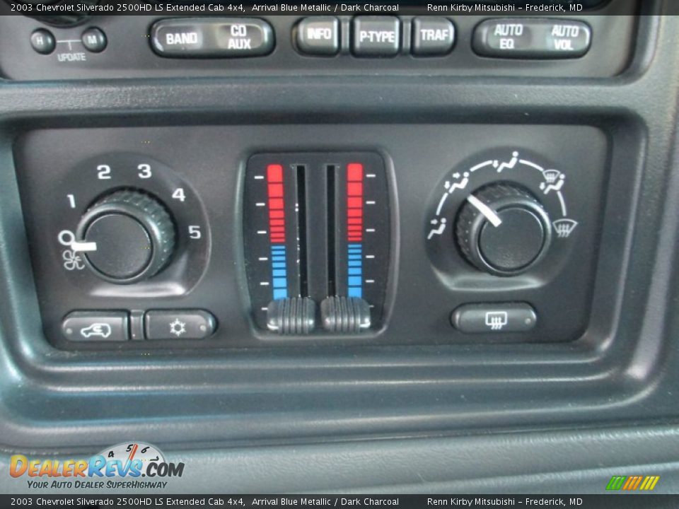 2003 Chevrolet Silverado 2500HD LS Extended Cab 4x4 Arrival Blue Metallic / Dark Charcoal Photo #22