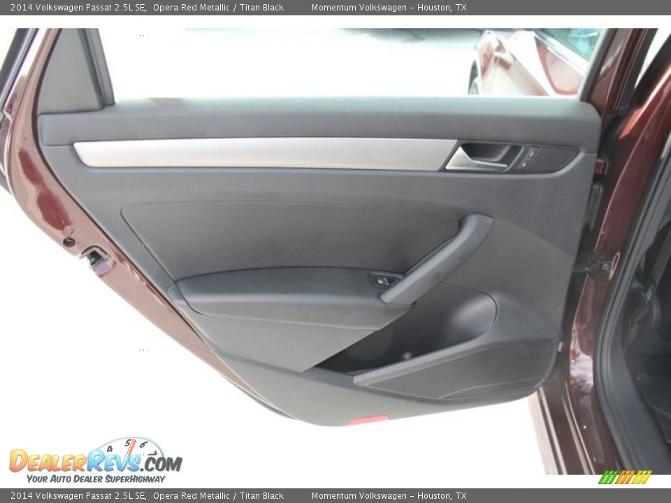 2014 Volkswagen Passat 2.5L SE Opera Red Metallic / Titan Black Photo #14