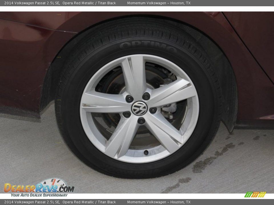 2014 Volkswagen Passat 2.5L SE Opera Red Metallic / Titan Black Photo #32