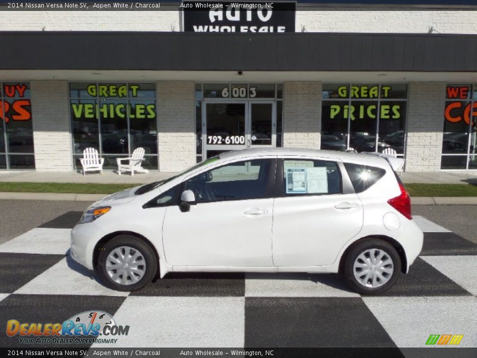 2014 Nissan Versa Note SV Aspen White / Charcoal Photo #1