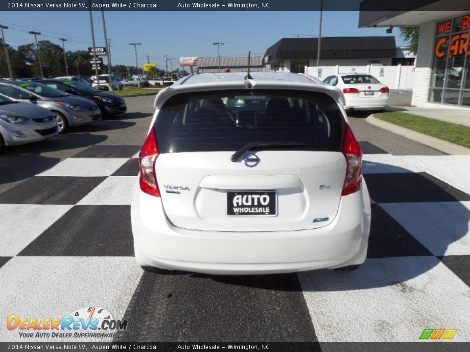2014 Nissan Versa Note SV Aspen White / Charcoal Photo #4