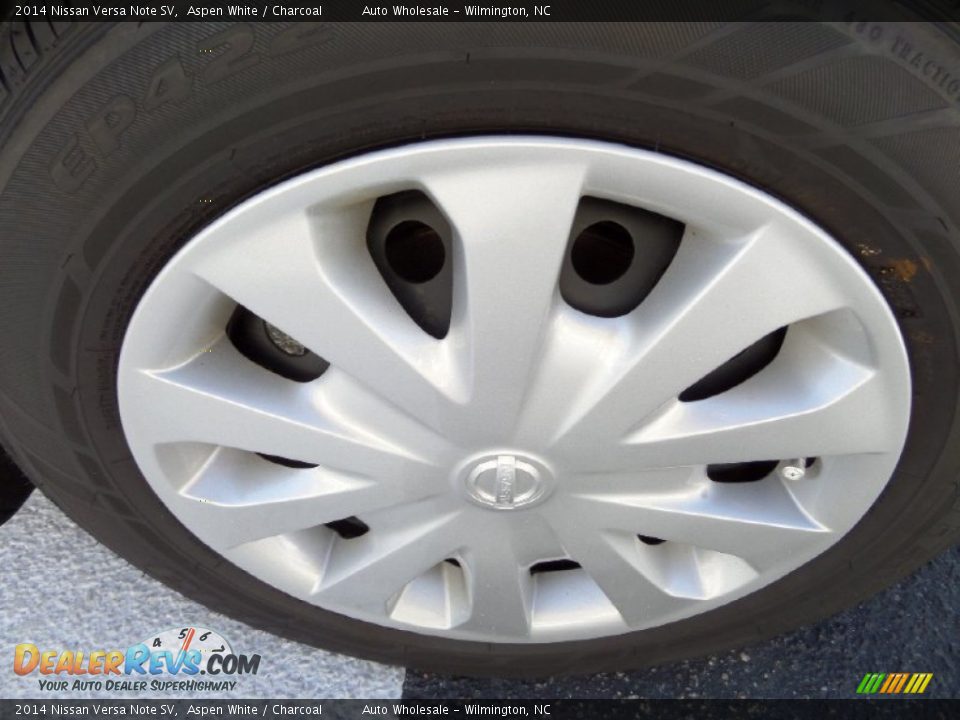 2014 Nissan Versa Note SV Aspen White / Charcoal Photo #7