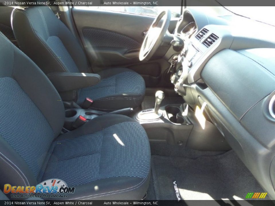 2014 Nissan Versa Note SV Aspen White / Charcoal Photo #12