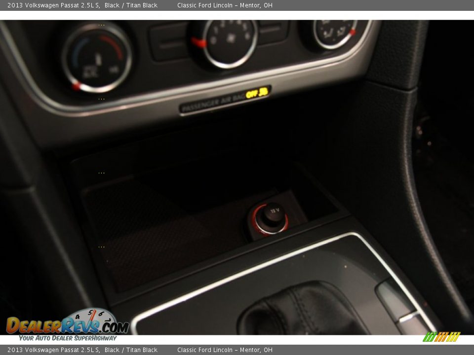 2013 Volkswagen Passat 2.5L S Black / Titan Black Photo #12