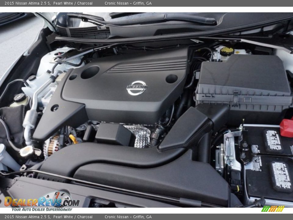 2015 Nissan Altima 2.5 S Pearl White / Charcoal Photo #11