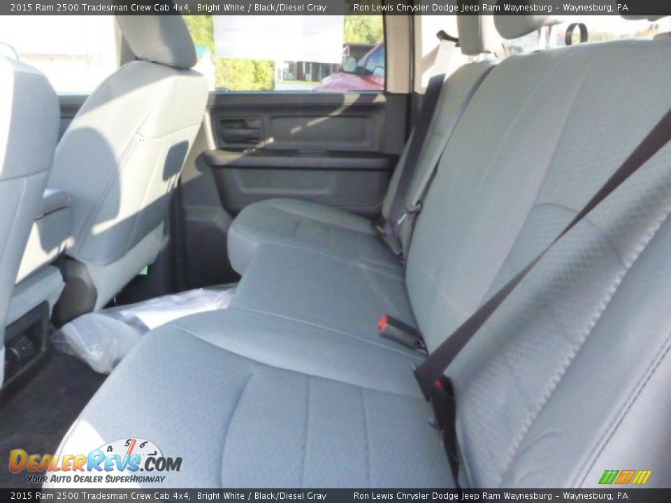 2015 Ram 2500 Tradesman Crew Cab 4x4 Bright White / Black/Diesel Gray Photo #11