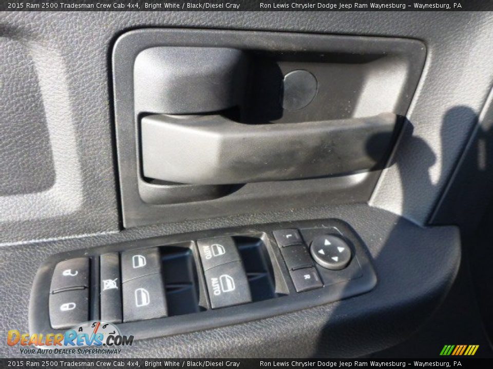 2015 Ram 2500 Tradesman Crew Cab 4x4 Bright White / Black/Diesel Gray Photo #13