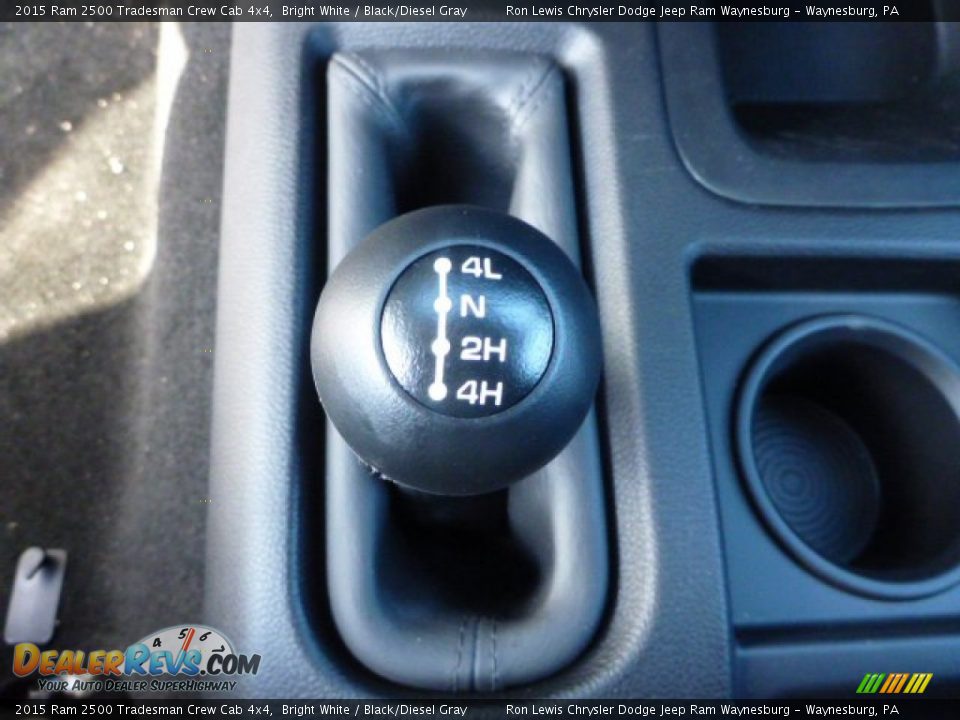 2015 Ram 2500 Tradesman Crew Cab 4x4 Bright White / Black/Diesel Gray Photo #16
