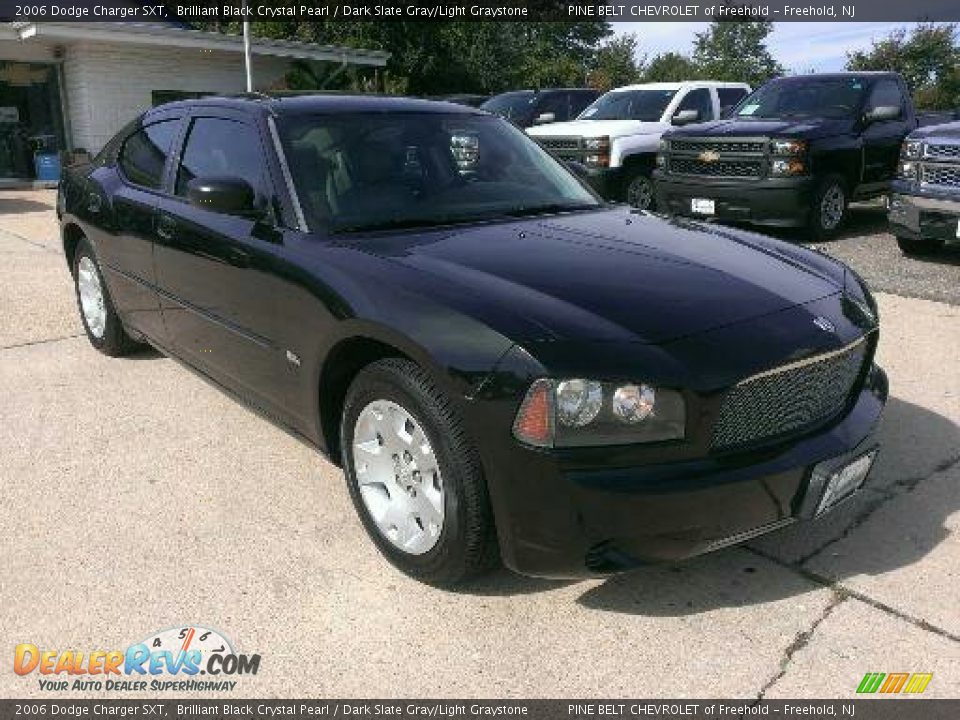 2006 Dodge Charger SXT Brilliant Black Crystal Pearl / Dark Slate Gray/Light Graystone Photo #3