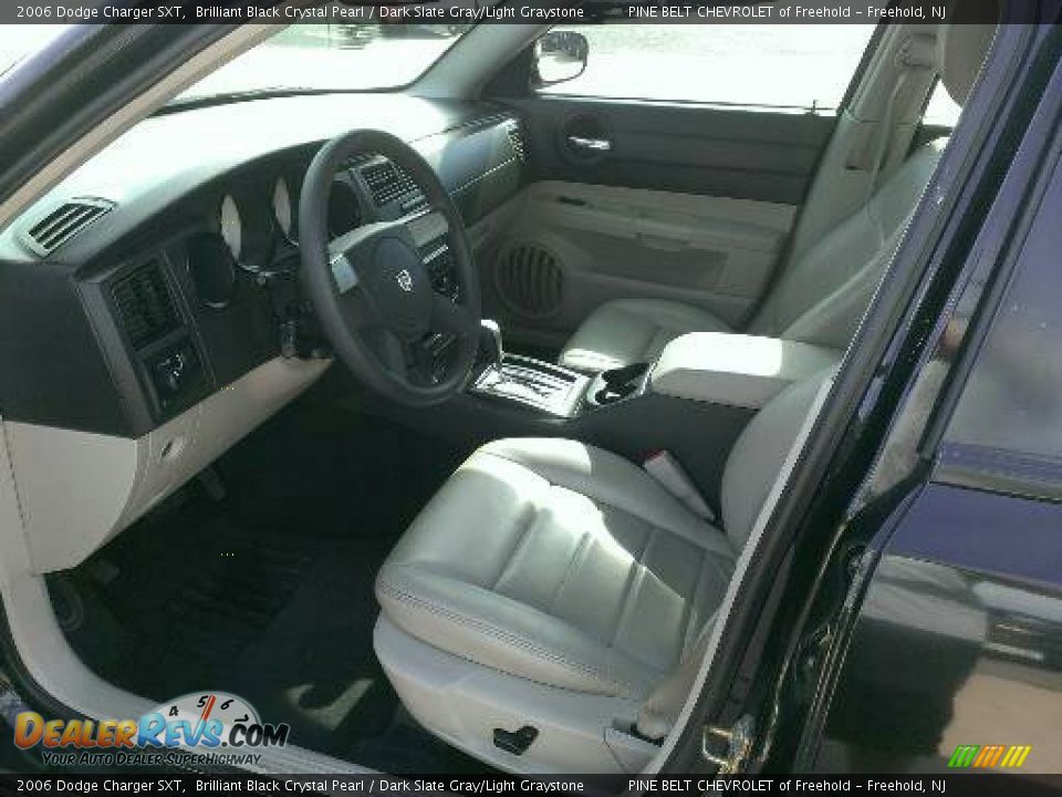 2006 Dodge Charger SXT Brilliant Black Crystal Pearl / Dark Slate Gray/Light Graystone Photo #9