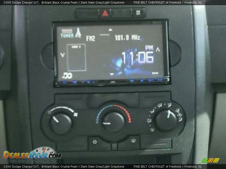 2006 Dodge Charger SXT Brilliant Black Crystal Pearl / Dark Slate Gray/Light Graystone Photo #14