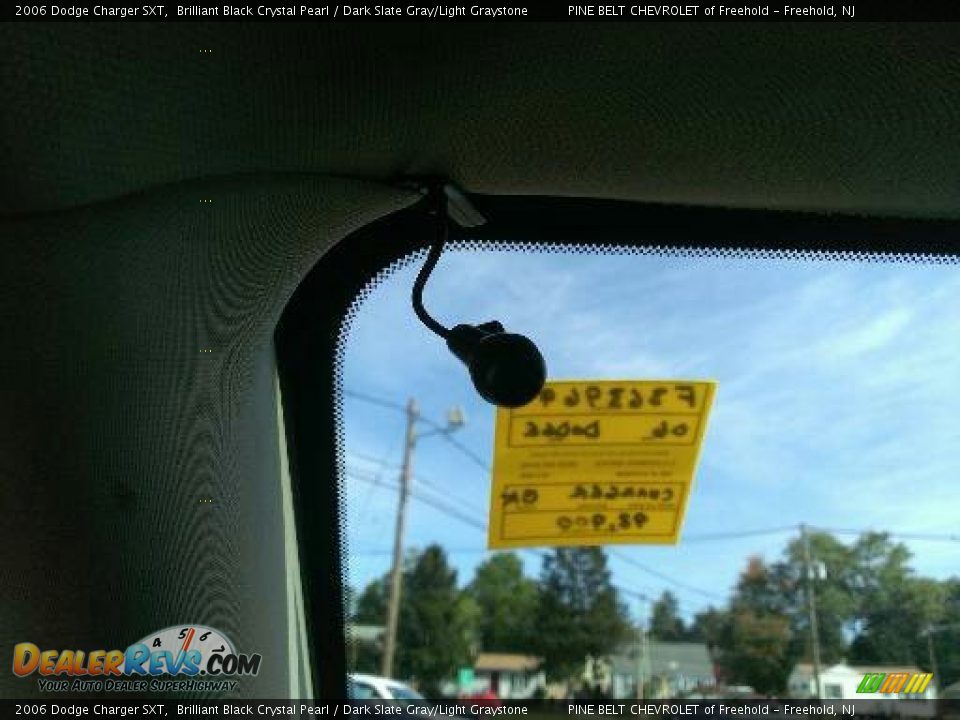 2006 Dodge Charger SXT Brilliant Black Crystal Pearl / Dark Slate Gray/Light Graystone Photo #16