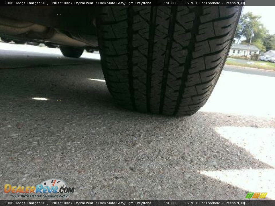 2006 Dodge Charger SXT Brilliant Black Crystal Pearl / Dark Slate Gray/Light Graystone Photo #23