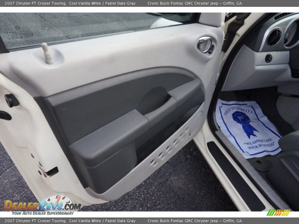 2007 Chrysler PT Cruiser Touring Cool Vanilla White / Pastel Slate Gray Photo #11