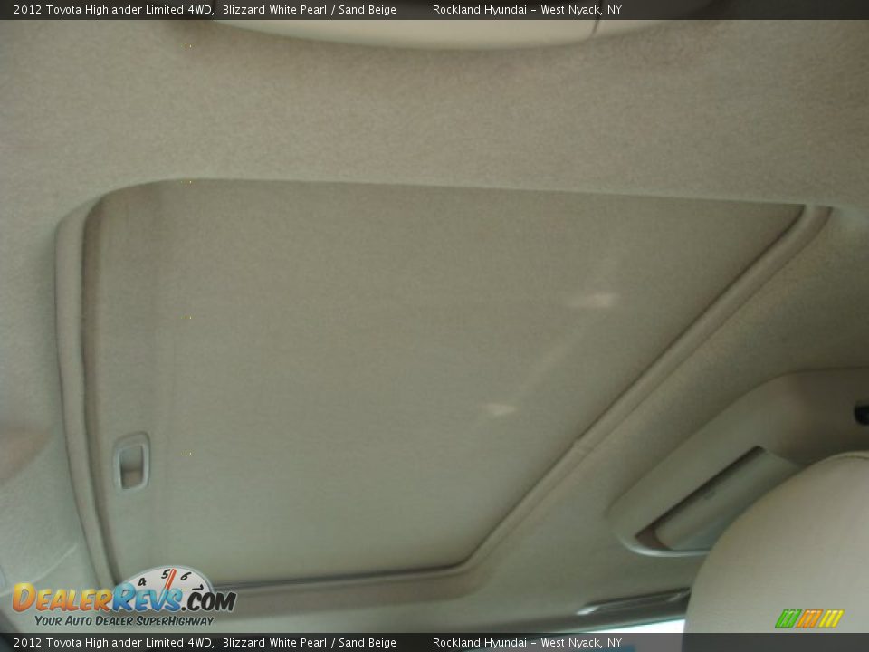 2012 Toyota Highlander Limited 4WD Blizzard White Pearl / Sand Beige Photo #11