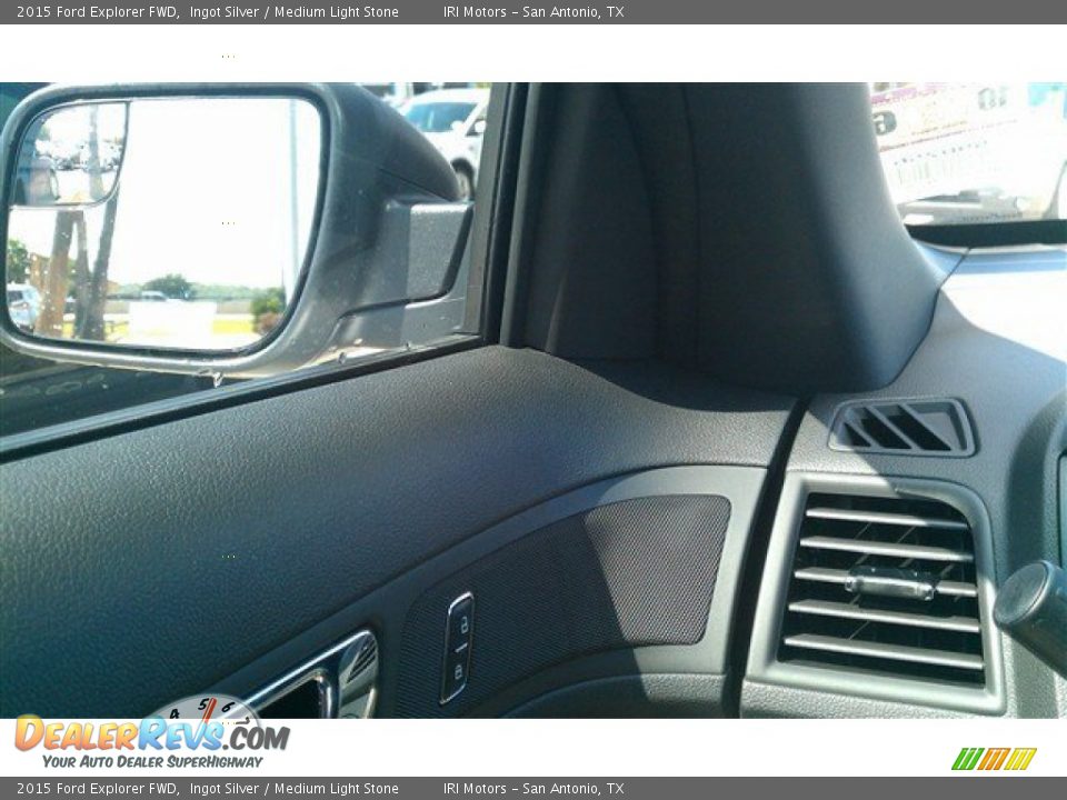 2015 Ford Explorer FWD Ingot Silver / Medium Light Stone Photo #25