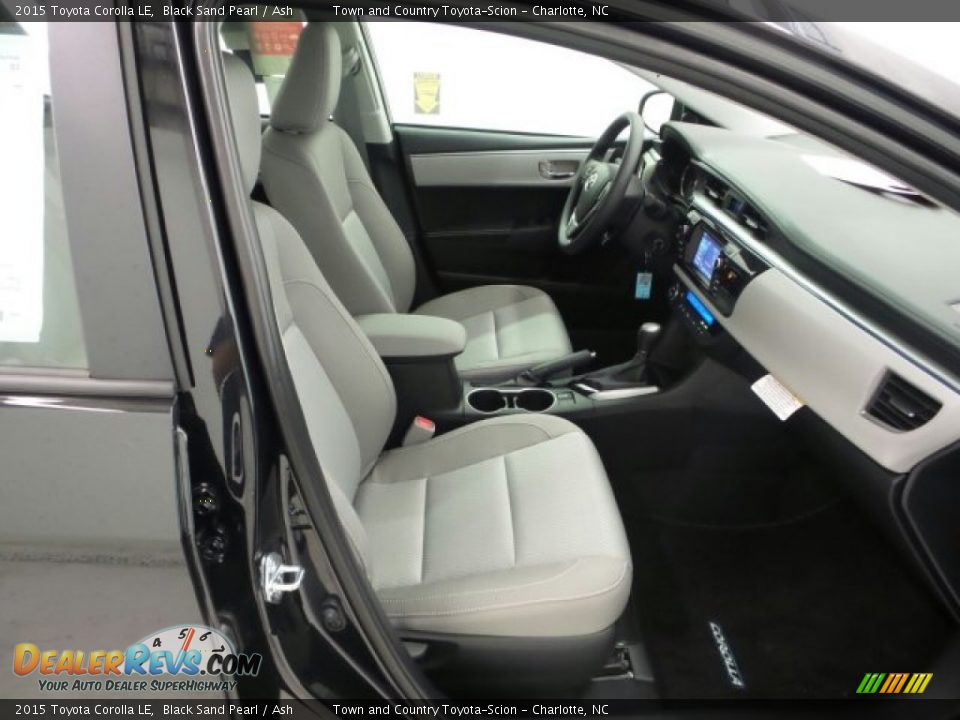 2015 Toyota Corolla LE Black Sand Pearl / Ash Photo #6