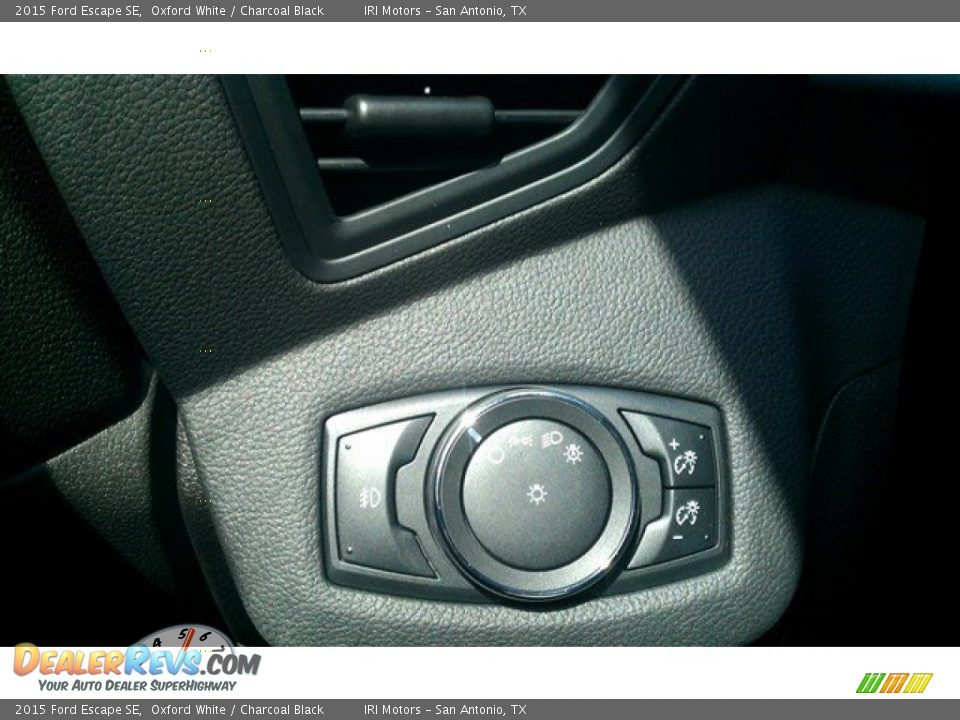 2015 Ford Escape SE Oxford White / Charcoal Black Photo #23