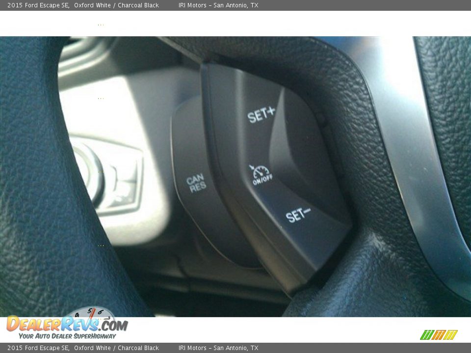 2015 Ford Escape SE Oxford White / Charcoal Black Photo #26