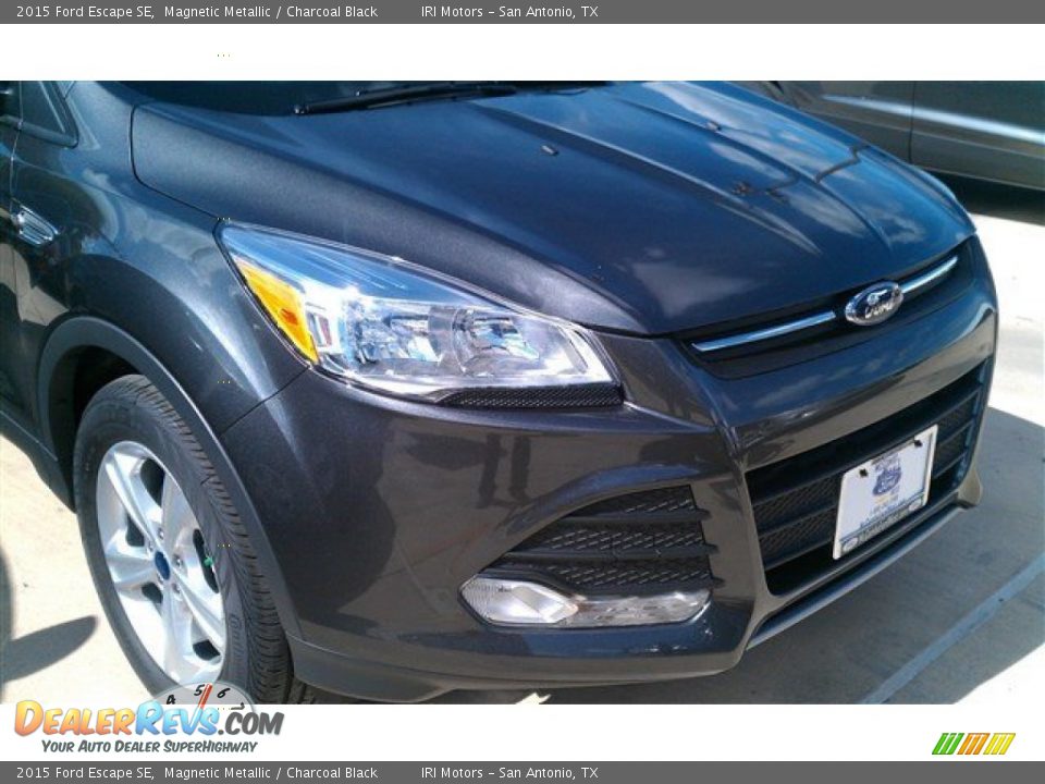 2015 Ford Escape SE Magnetic Metallic / Charcoal Black Photo #2