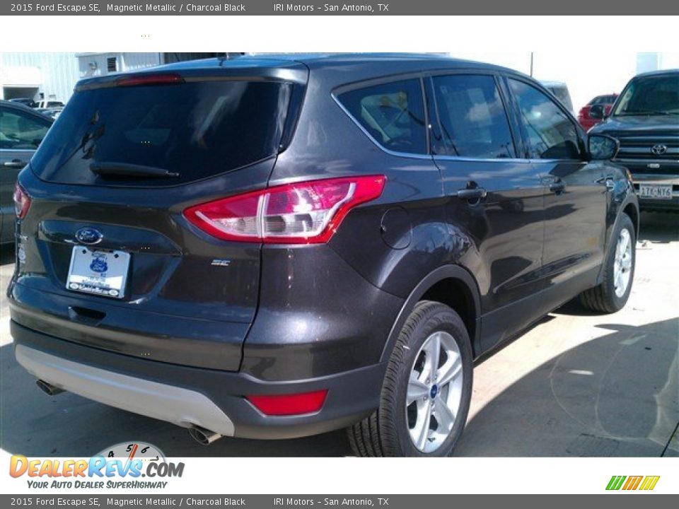 2015 Ford Escape SE Magnetic Metallic / Charcoal Black Photo #4
