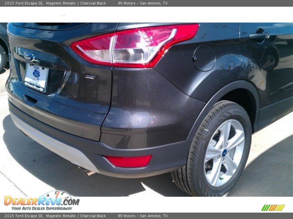 2015 Ford Escape SE Magnetic Metallic / Charcoal Black Photo #5