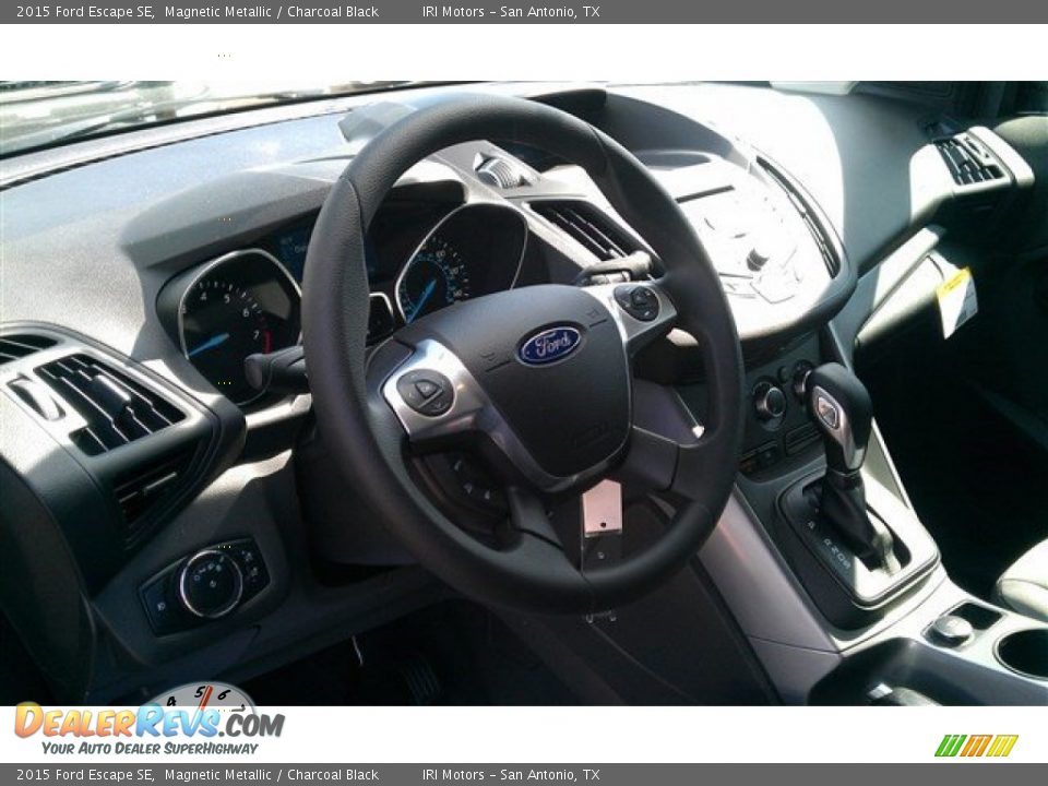 2015 Ford Escape SE Magnetic Metallic / Charcoal Black Photo #19