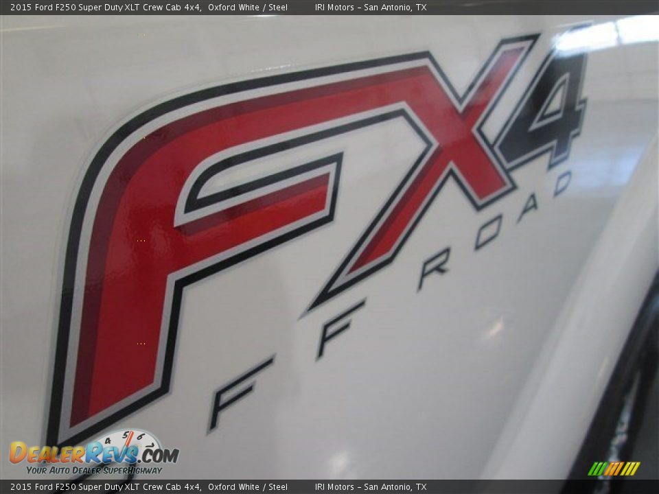 2015 Ford F250 Super Duty XLT Crew Cab 4x4 Oxford White / Steel Photo #10