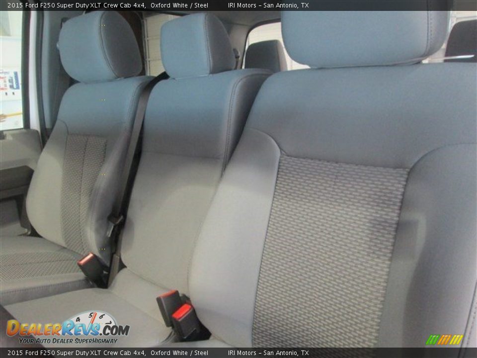 2015 Ford F250 Super Duty XLT Crew Cab 4x4 Oxford White / Steel Photo #12