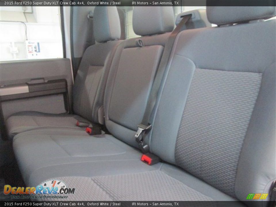 2015 Ford F250 Super Duty XLT Crew Cab 4x4 Oxford White / Steel Photo #13