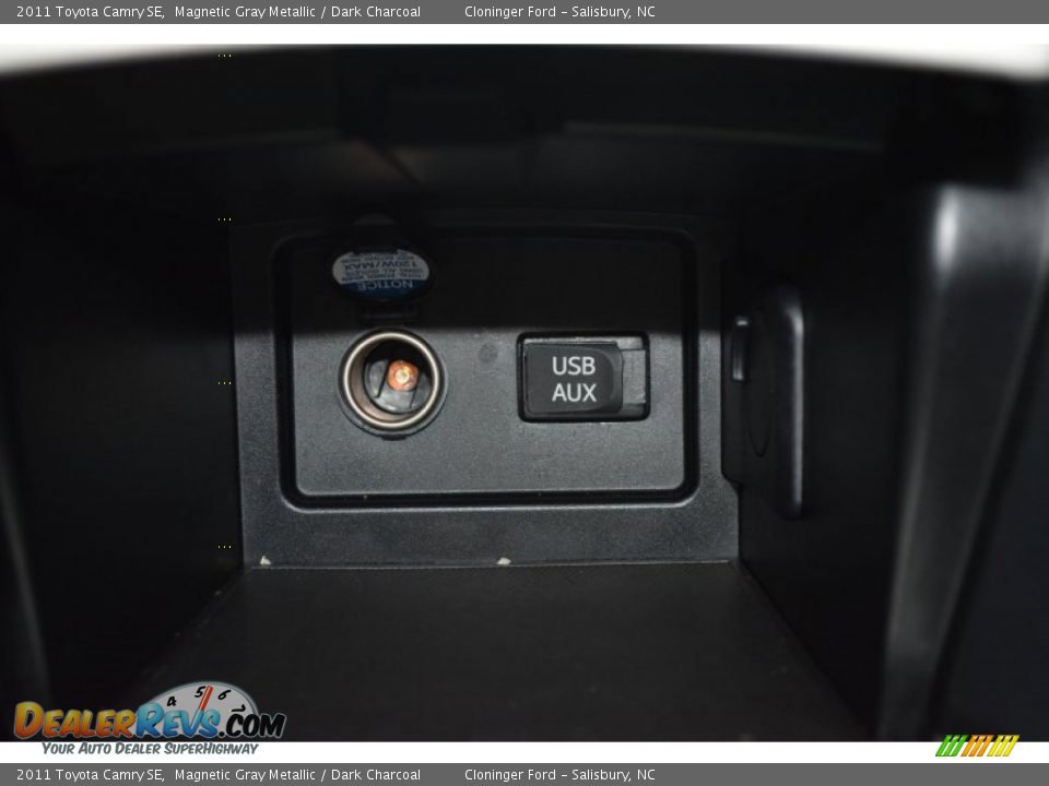 2011 Toyota Camry SE Magnetic Gray Metallic / Dark Charcoal Photo #21