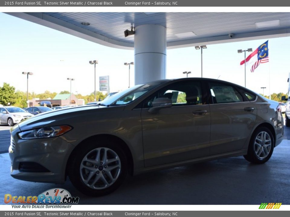 2015 Ford Fusion SE Tectonic Silver Metallic / Charcoal Black Photo #3